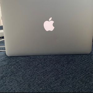 Mac book 2015 used